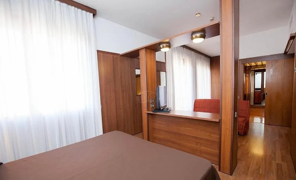 Grand Hotel Elite Μπολόνια 4*,  Ιταλία